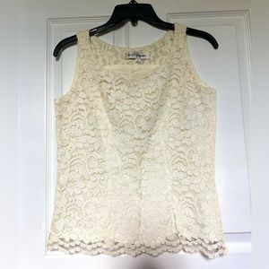 White lace sleeveless top, size XS, pre-owned